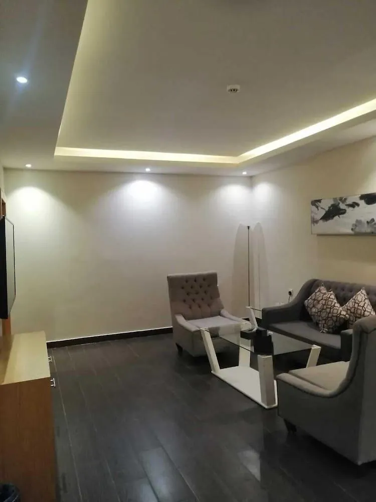 Al Muhaidb Al Takhasosi Hotel Эр-Рияд 3*,